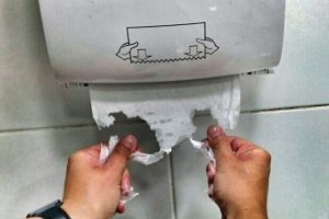 17 Foto kejadian menjengkelkan sehari-hari, nomor 8 paling sering