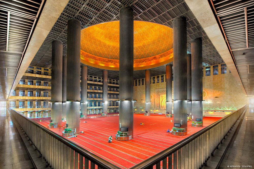 interior masjid indah © 2016 brilio.net interior masjid indah © 2016 brilio.net