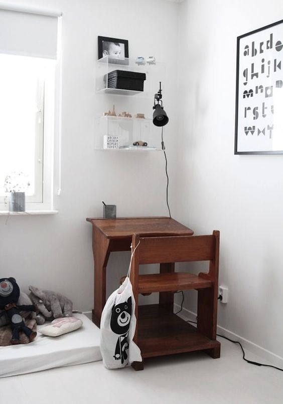 meja belajar anak 1-20 © 2016 brilio.net meja belajar anak 1-20 © 2016 brilio.net