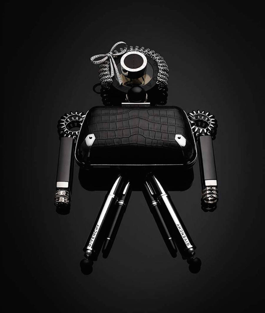 8 Robot-robotan ini terbuat dari peralatan make-up, kreatif!