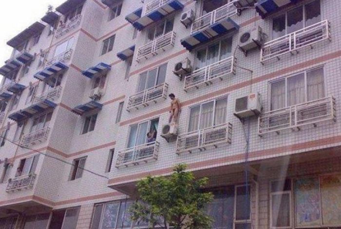 24 Ketahuan selingkuh © 2016 brilio.net 24 Ketahuan selingkuh © 2016 brilio.net