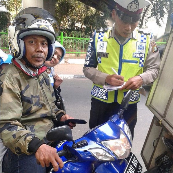 ekpresi kena tilang © 2016 TMC POLDA METRO JAYA ekpresi kena tilang © 2016 TMC POLDA METRO JAYA