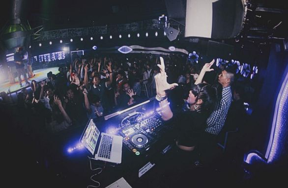 T-sha  © 2016 brilio.net T-sha  © 2016 brilio.net