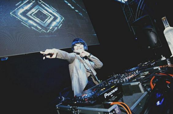 T-sha  © 2016 brilio.net T-sha  © 2016 brilio.net