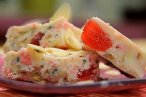 Rocky Road,  cemilan serba manis ini gampang kamu bikin di rumah lho! 