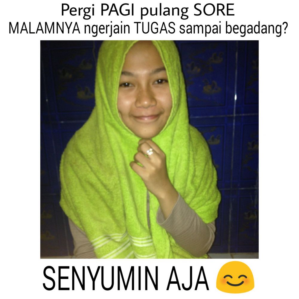 21 meme senyumin aja © 2016 brilio.net