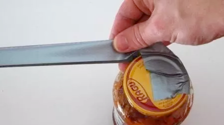 fungsi lakban © 2016 brilio.net fungsi lakban © 2016 brilio.net