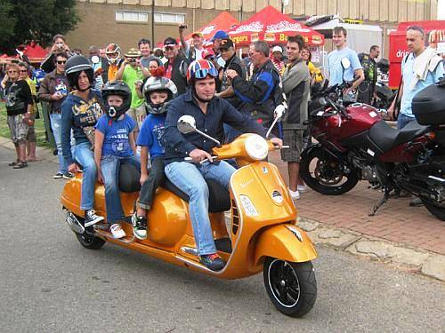 vespa lawas © 2016 brilio.net vespa lawas © 2016 brilio.net