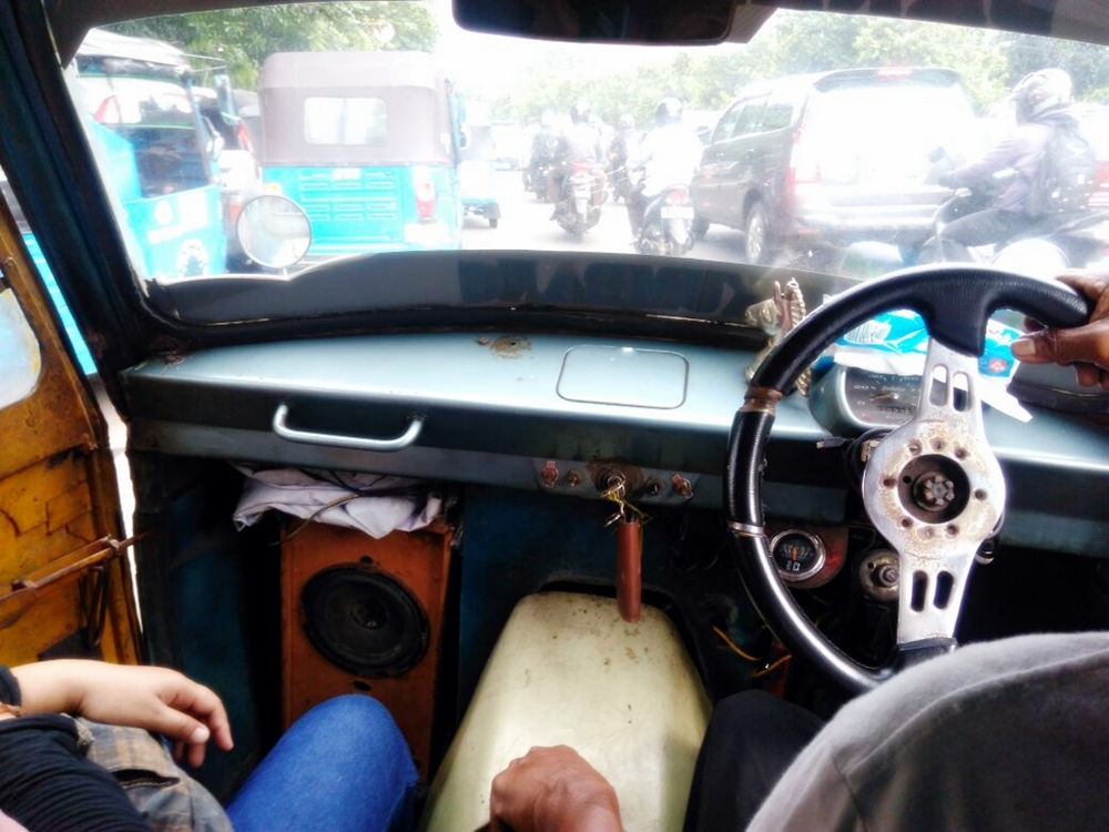 Sejarah dan uniknya kendaraan monyong di Jakarta, seperti apa sih?