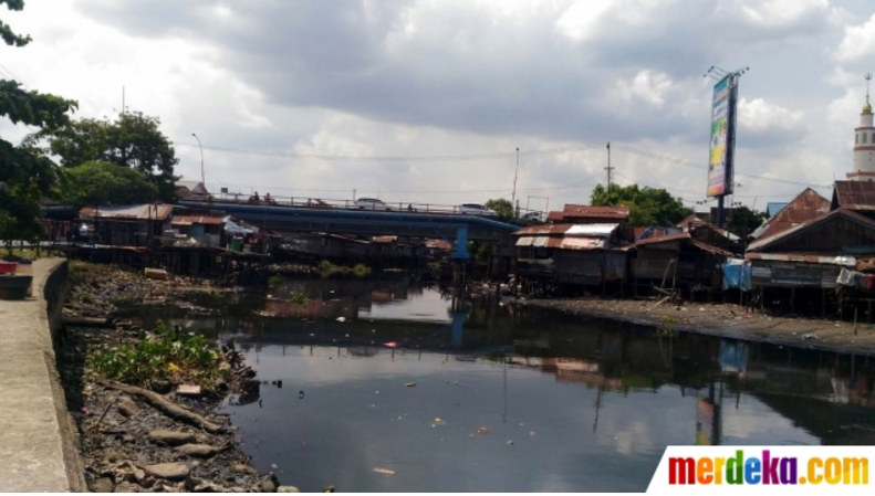 Jorok banget, ngelihat 9 sungai di Indonesia bikin perut mual!