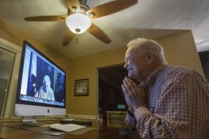 70 Tahun berpisah, pasangan kekasih ini kembali bertemu dalam haru