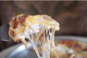 Bikin soft pizza ala kamu sendiri yuk? Ini dia resepnya 