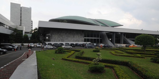 DPR Ngeri  © 2016 brilio.net DPR Ngeri  © 2016 brilio.net