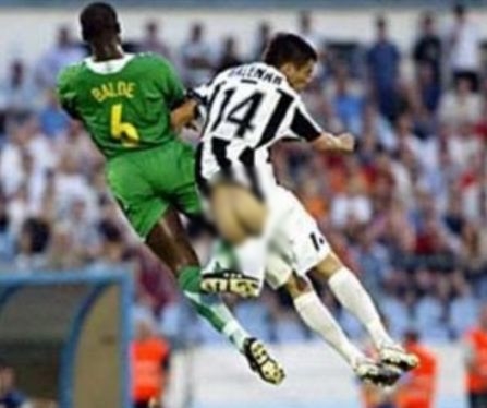 pemain bola melorot  © 2016 brilio.net pemain bola melorot  © 2016 brilio.net