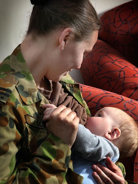 tentara wanita ASI  © 2016 brilio.net tentara wanita ASI  © 2016 brilio.net