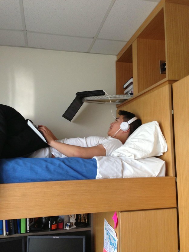 22 Orang malas © 2016 brilio.net