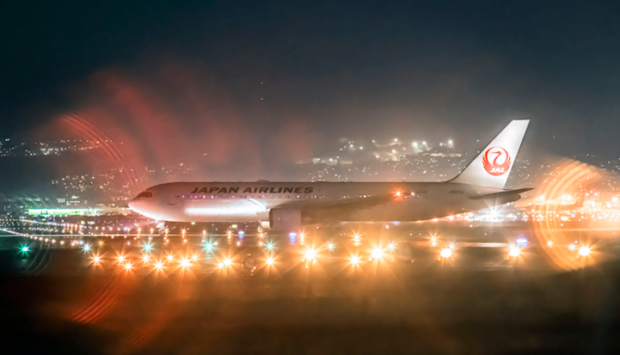 pesawat di landasan pacu © 2016 brilio.net