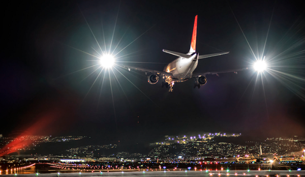 pesawat di landasan pacu © 2016 brilio.net