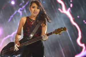 10 Gitaris & bassis cewek di belantika musik Indonesia, keren euy! 