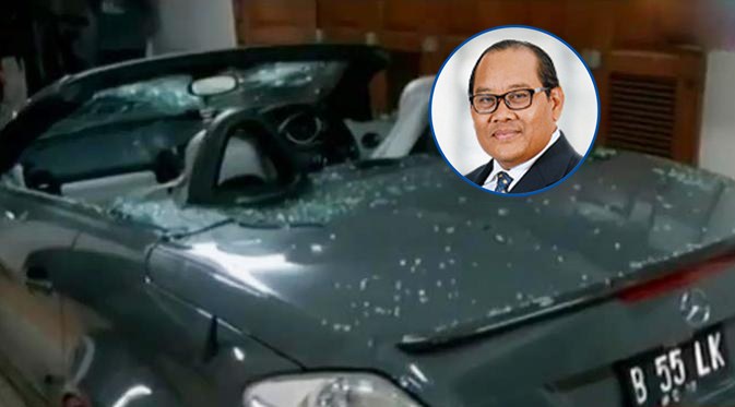 Dua anak mantan menteri bertengkar memperebutkan Mercedes Benz, duh!