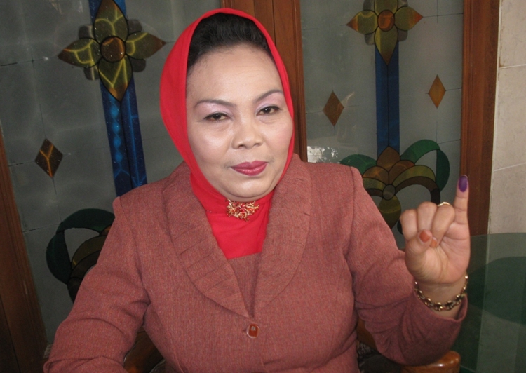 23 Wanita cerdas ini duduki posisi kepala daerah, salut!