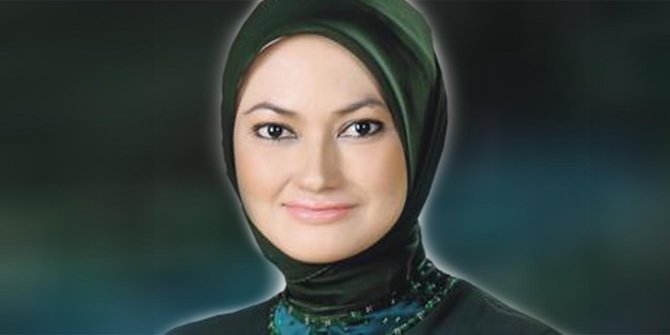 23 Wanita cerdas ini duduki posisi kepala daerah, salut!