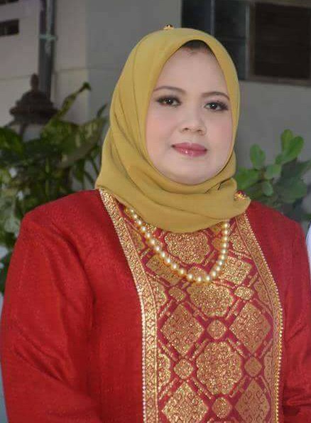 23 Wanita cerdas ini duduki posisi kepala daerah, salut!