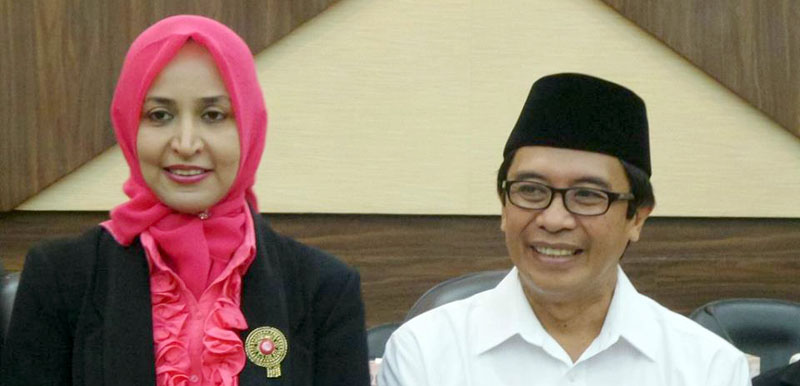 23 Wanita cerdas ini duduki posisi kepala daerah, salut!