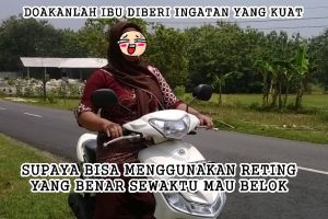 7 Meme cara simpel berbakti kepada orangtua bikin senyum-senyum...