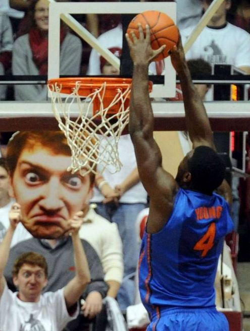 kejadian lucu basket © 2016 brilio.net kejadian lucu basket © 2016 brilio.net