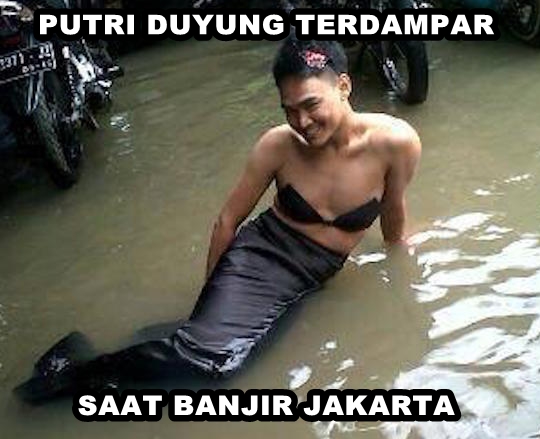 meme banjir © 2016 brilio.net