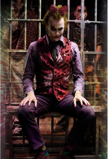 superhero hello kitty © 2016 brilio.net