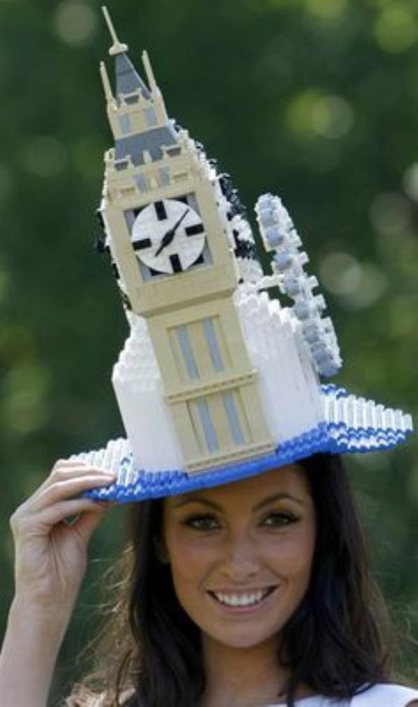 topi aneh © 2016 brilio.net topi aneh © 2016 brilio.net