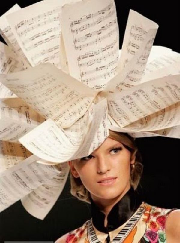 topi aneh © 2016 brilio.net topi aneh © 2016 brilio.net