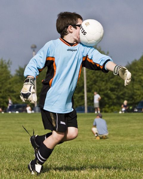 atlet kena bola duh © 2016 brilio.net