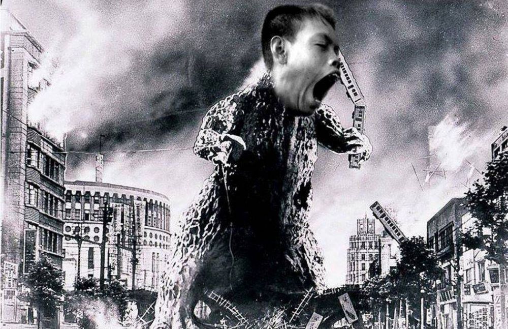 foto cowo menguap diedit ngakak © 2016 brilio.net foto cowo menguap diedit ngakak © 2016 brilio.net