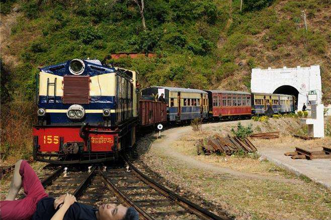 16 foto editan cowok Thailand © 2016 brilio.net 16 foto editan cowok Thailand © 2016 brilio.net