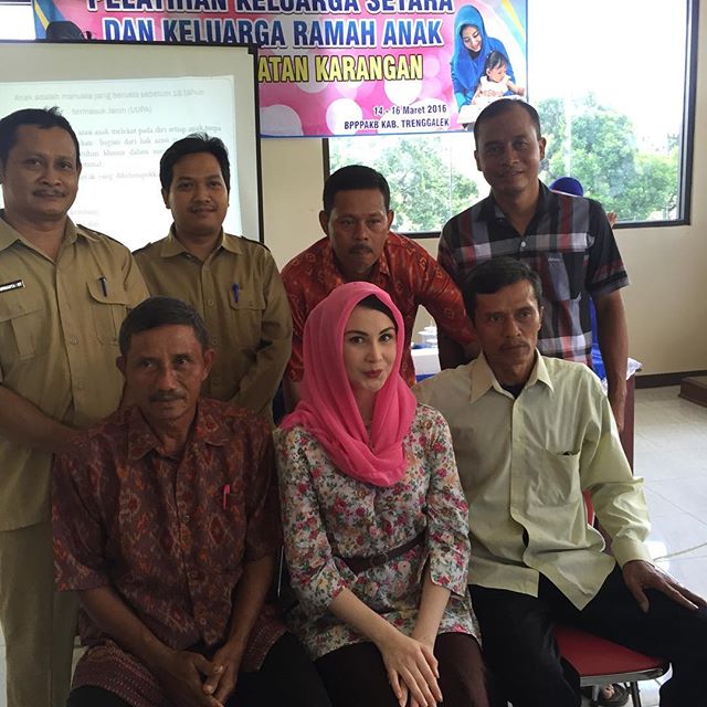 ibu bupati trenggalek © 2016 brilio.net ibu bupati trenggalek © 2016 brilio.net