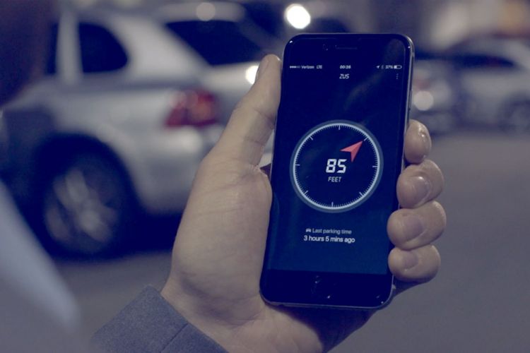 Charger pintar ini bisa temukan posisi mobil Anda di tempat parkir
