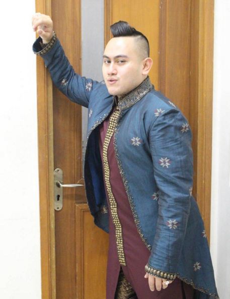 15 Gaya rambut Nassar dari KDI hingga kini, makin hari makin nyeleneh