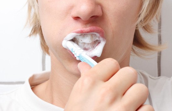 13 Penyakit berbahaya ini bisa serang kamu yang malas bersihkan gigi