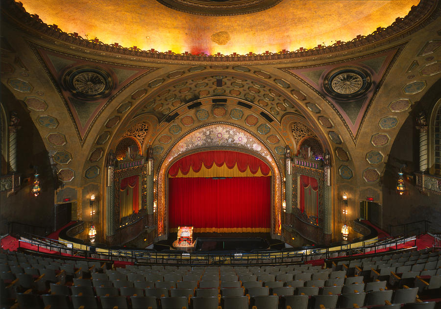 bioskop asyik © 2016 brilio.net bioskop asyik © 2016 brilio.net