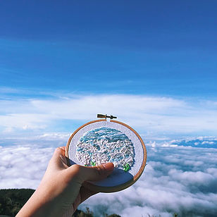 WOW - Traveler ini menggunakan rajutan untuk gambarkan kota yang dikunjunginya © 2016 brilio.net