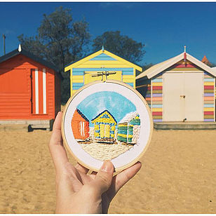 WOW - Traveler ini menggunakan rajutan untuk gambarkan kota yang dikunjunginya © 2016 brilio.net