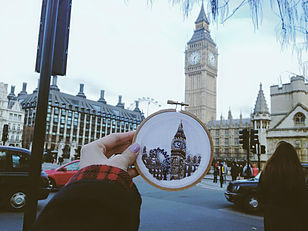 WOW - Traveler ini menggunakan rajutan untuk gambarkan kota yang dikunjunginya © 2016 brilio.net