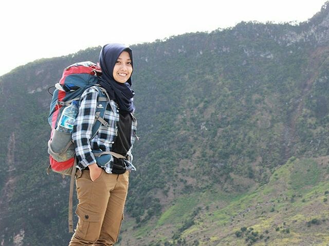 pendaki cantik aw © 2016 brilio.net pendaki cantik aw © 2016 brilio.net