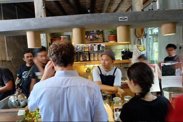 setting AADC 2 © 2016 brilio.net setting AADC 2 © 2016 brilio.net