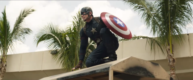 10 Transformasi Chris Evans 'Captain America', bikin cewek histeris!