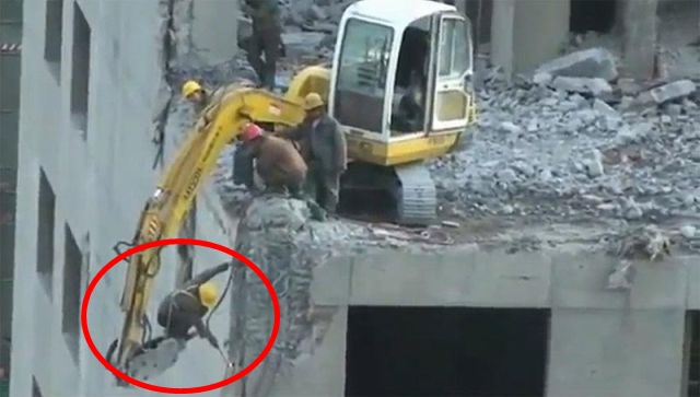 alat berat ngawur © 2016 brilio.net