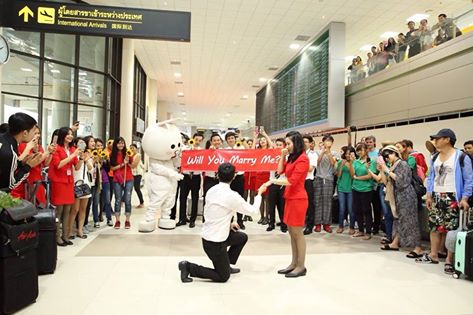 Lamaran © 2016 brilio.net Lamaran © 2016 brilio.net